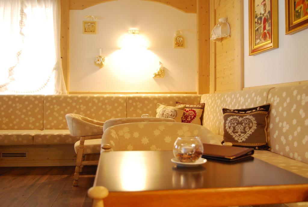 Folgaria Post Hotel Luaran gambar
