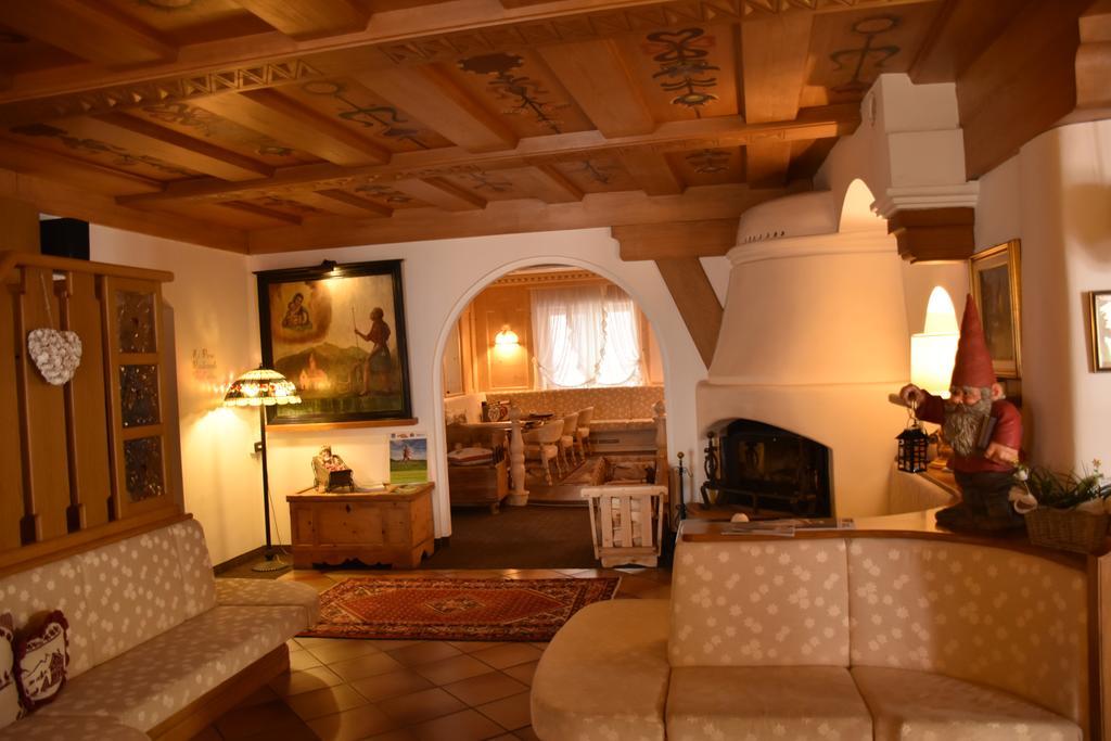 Folgaria Post Hotel Luaran gambar